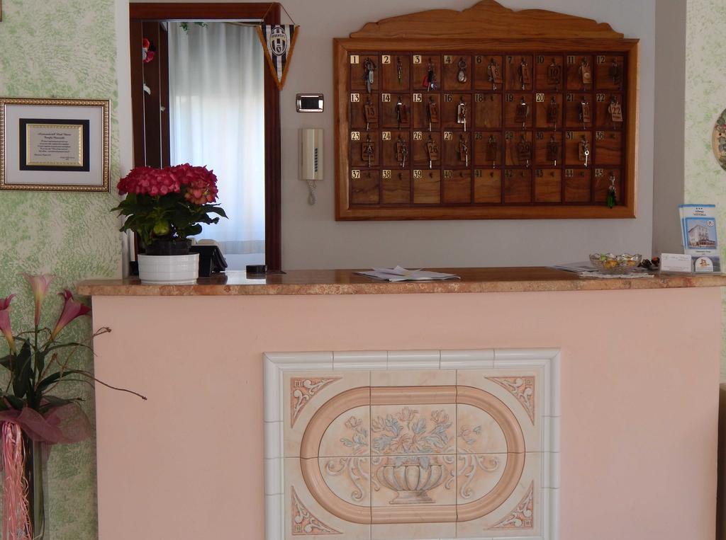 Hotel Vittoria Chianciano Terme Luaran gambar
